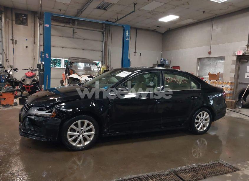 Photo 14 of 2017 Volkswagen Jetta 1.4T SE (VIN 3VWB67AJ9HM302416)