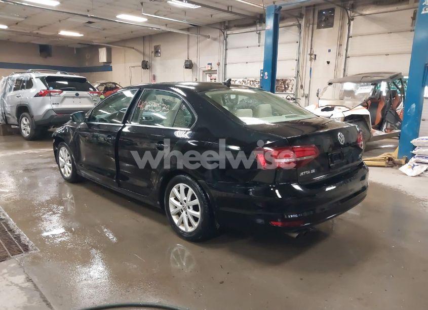 Photo 3 of 2017 Volkswagen Jetta 1.4T SE (VIN 3VWB67AJ9HM302416)