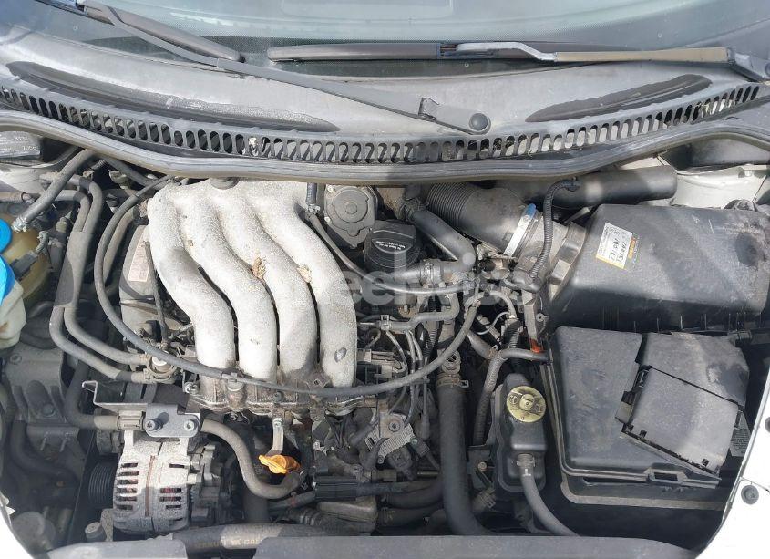 Photo 10 of 2000 Volkswagen New BEETLE GL (VIN 3VWBA21CXYM405122)