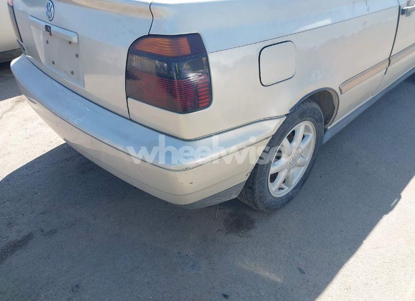 Photo 6 of 1998 Volkswagen Cabrio GLS (VIN 3VWBA81E6WM809729)