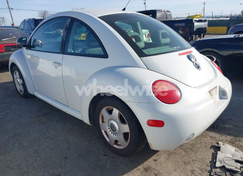 Photo 3 of 1998 Volkswagen New BEETLE (VIN 3VWBB61C6WM018598)
