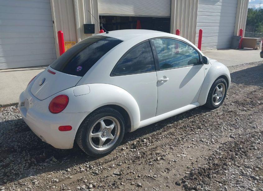 Photo 4 of 2001 Volkswagen New BEETLE GL (VIN 3VWBK21CX1M446112)