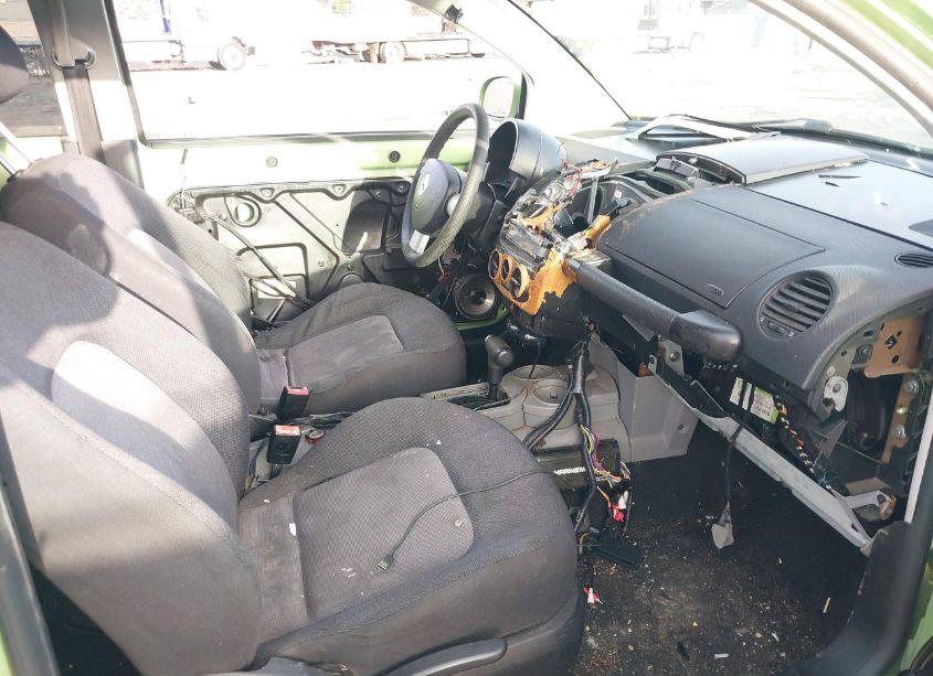 Photo 5 of 2003 Volkswagen New BEETLE GL (VIN 3VWBK21CX3M406311)