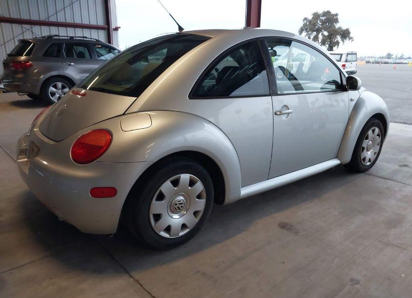Photo 4 of 2003 Volkswagen New BEETLE GL (VIN 3VWBK21CX3M422038)