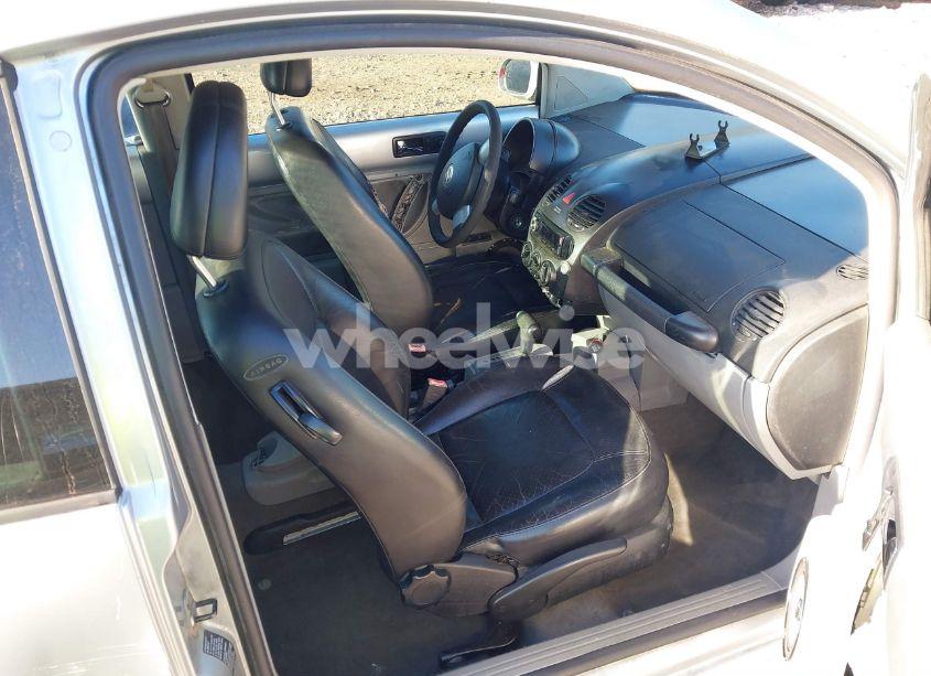 Photo 5 of 2004 Volkswagen New BEETLE GL (VIN 3VWBK31C24M405936)