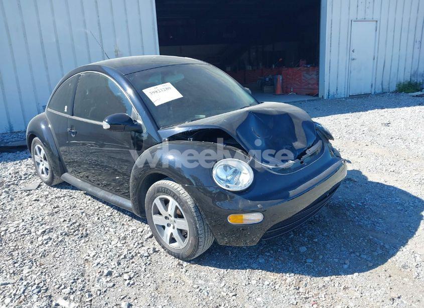 2005 Volkswagen New BEETLE GL (VIN 3VWBK31C25M413925) main photo