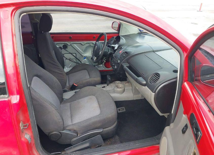 Photo 5 of 2005 Volkswagen New BEETLE GL (VIN 3VWBK31C25M414461)