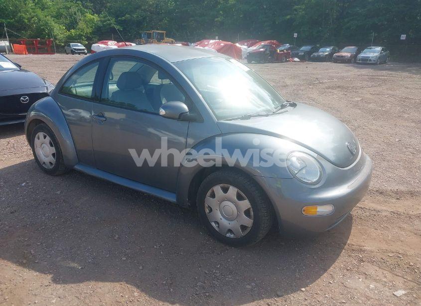 2004 Volkswagen New BEETLE GL (VIN 3VWBK31CO4M420094) main photo