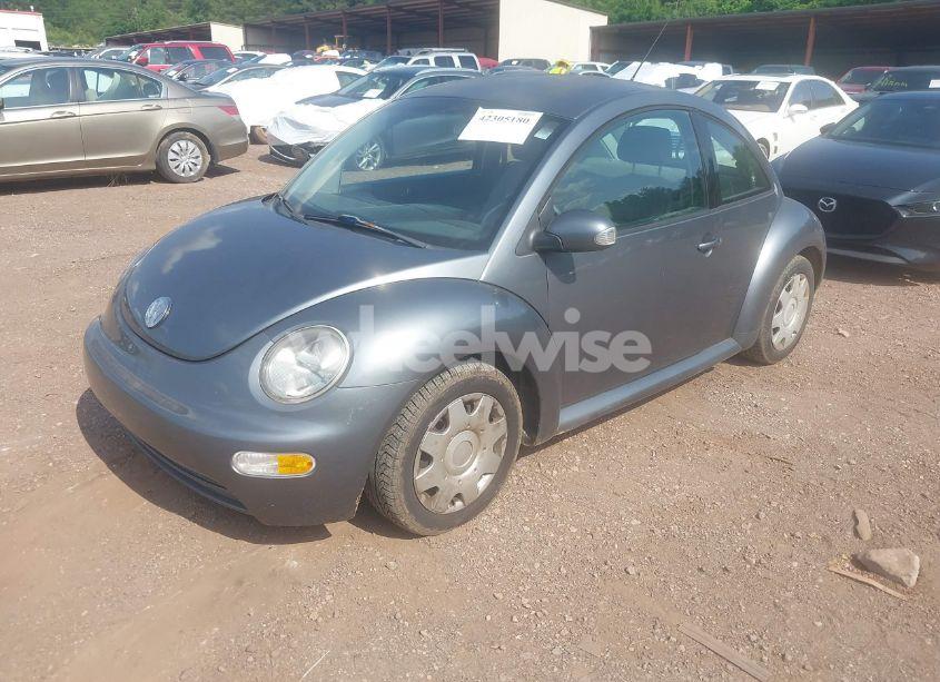 Photo 2 of 2004 Volkswagen New BEETLE GL (VIN 3VWBK31CO4M420094)