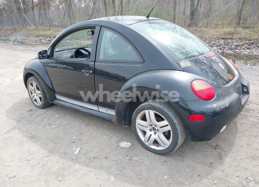 Photo 3 of 2004 Volkswagen New BEETLE GL (VIN 3VWBK31CX4M416912)