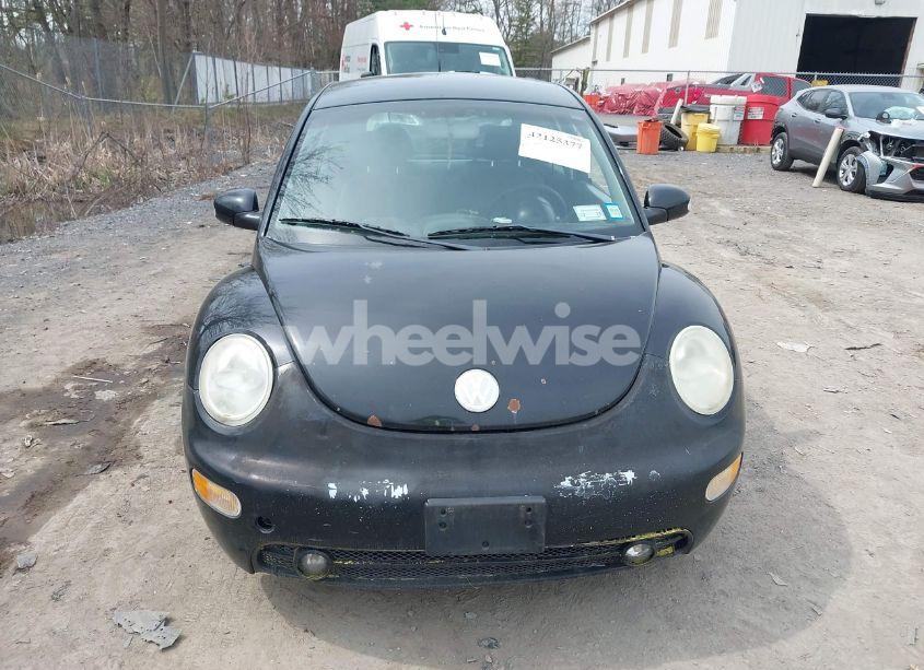 Photo 6 of 2004 Volkswagen New BEETLE GL (VIN 3VWBK31CX4M416912)