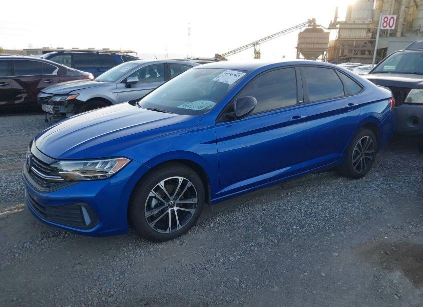 Photo 2 of 2024 Volkswagen Jetta 1.5T SPORT (VIN 3VWBM7BU0RM046912)