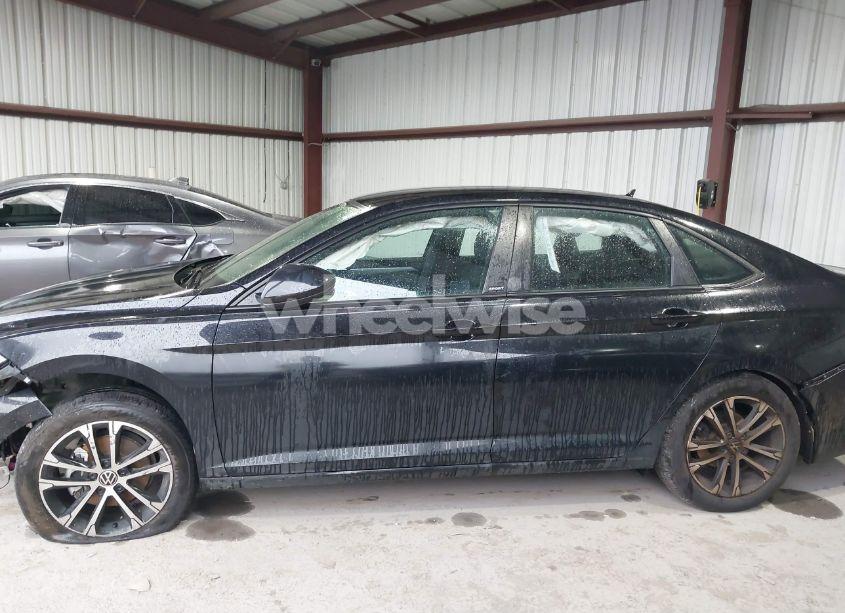 Photo 15 of 2024 Volkswagen Jetta 1.5T SPORT (VIN 3VWBM7BU1RM006645)