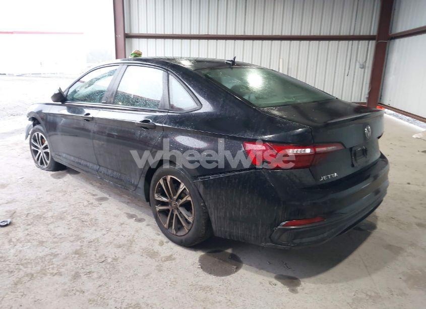 Photo 3 of 2024 Volkswagen Jetta 1.5T SPORT (VIN 3VWBM7BU1RM006645)