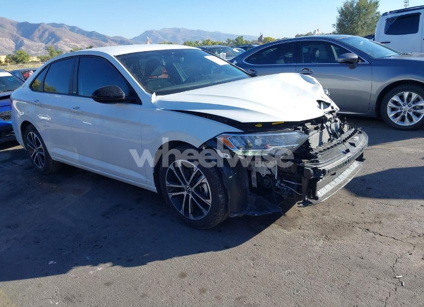 2024 Volkswagen Jetta 1.5T SPORT (VIN 3VWBM7BU1RM052265) main photo