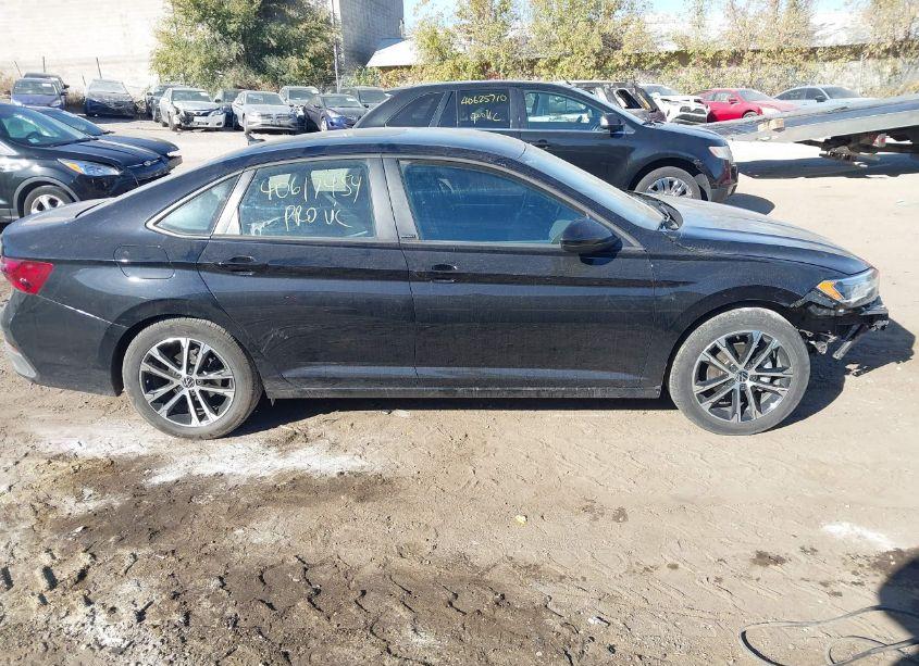 Photo 14 of 2023 Volkswagen Jetta 1.5T SPORT (VIN 3VWBM7BU2PM005307)