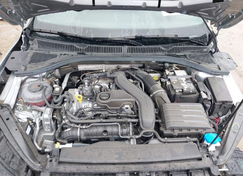 Photo 10 of 2024 Volkswagen Jetta 1.5T SPORT (VIN 3VWBM7BU2RM043154)