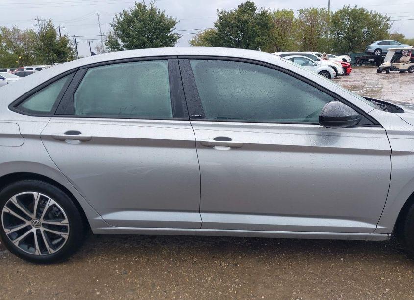 Photo 14 of 2024 Volkswagen Jetta 1.5T SPORT (VIN 3VWBM7BU2RM043154)