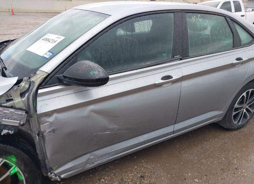 Photo 19 of 2024 Volkswagen Jetta 1.5T SPORT (VIN 3VWBM7BU2RM043154)