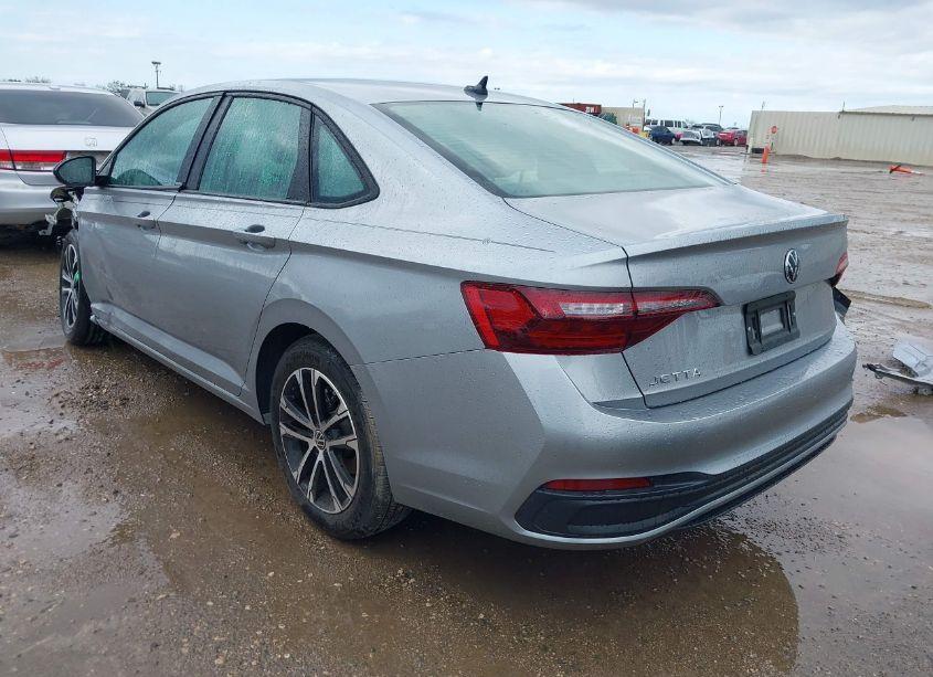 Photo 3 of 2024 Volkswagen Jetta 1.5T SPORT (VIN 3VWBM7BU2RM043154)