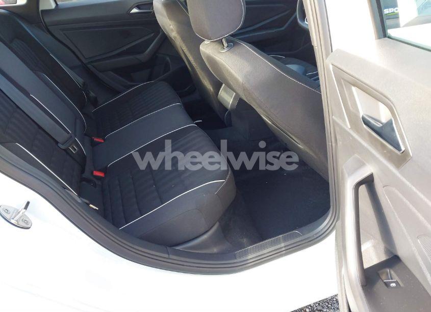 Photo 8 of 2024 Volkswagen Jetta 1.5T SPORT (VIN 3VWBM7BU2RM089731)