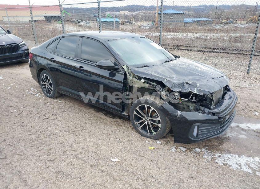 2022 Volkswagen Jetta 1.5T SPORT (VIN 3VWBM7BU3NM027393) main photo