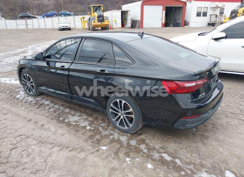 Photo 3 of 2022 Volkswagen Jetta 1.5T SPORT (VIN 3VWBM7BU3NM027393)
