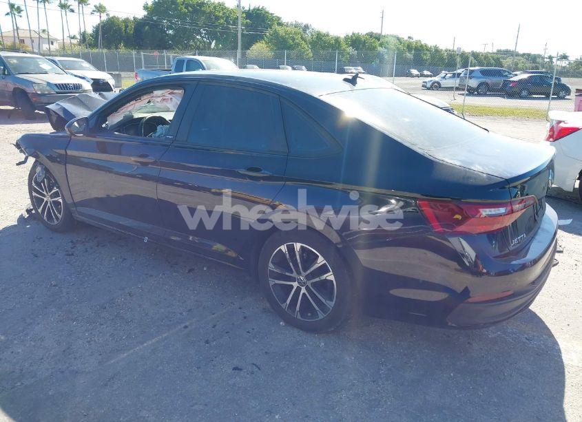 Photo 3 of 2024 Volkswagen Jetta 1.5T SPORT (VIN 3VWBM7BU3RM021955)