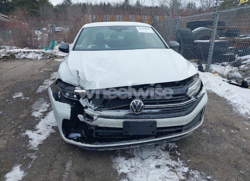 Photo 12 of 2024 Volkswagen Jetta 1.5T SPORT (VIN 3VWBM7BU4RM040241)