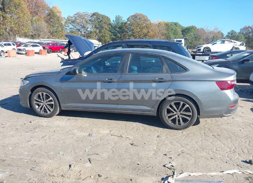 Photo 14 of 2024 Volkswagen Jetta 1.5T SPORT (VIN 3VWBM7BU4RM077497)