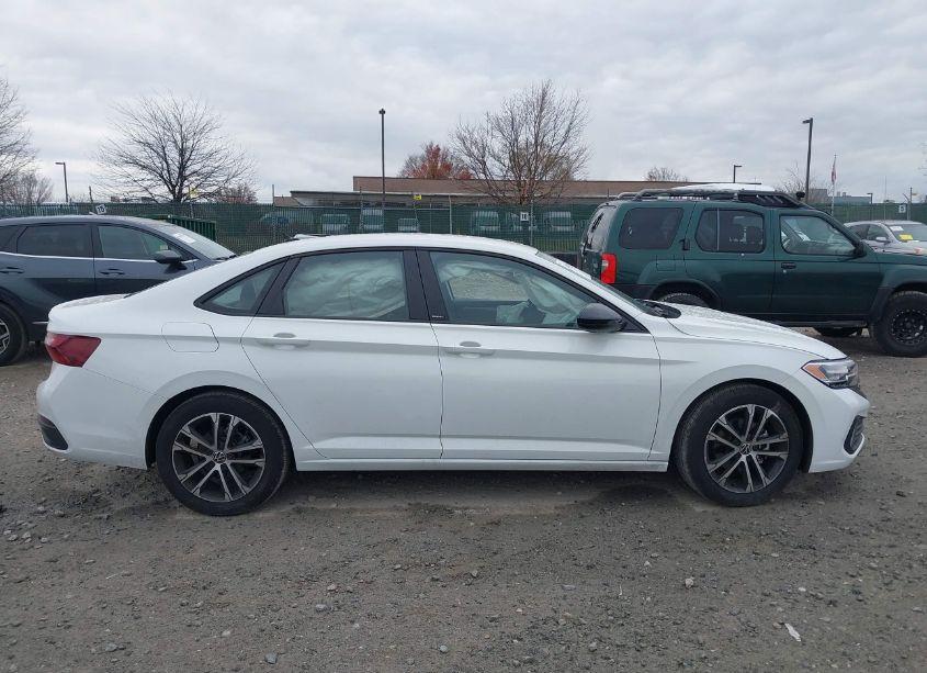 Photo 12 of 2024 Volkswagen Jetta 1.5T SPORT (VIN 3VWBM7BU5RM038143)