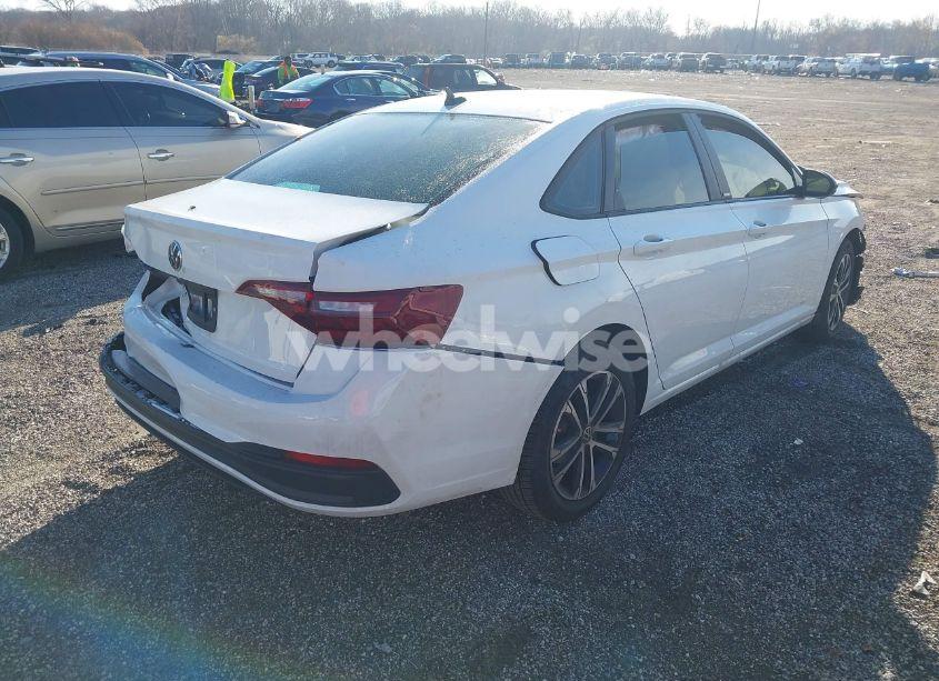 Photo 4 of 2024 Volkswagen Jetta 1.5T SPORT (VIN 3VWBM7BU5RM091084)