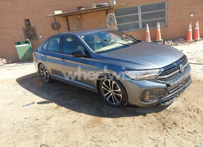 2024 Volkswagen Jetta 1.5T SPORT (VIN 3VWBM7BU6RM054500) main photo