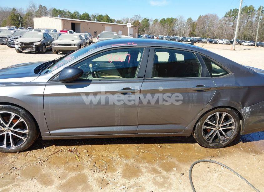 Photo 13 of 2024 Volkswagen Jetta 1.5T SPORT (VIN 3VWBM7BU6RM054500)
