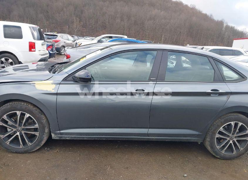 Photo 14 of 2024 Volkswagen Jetta 1.5T SPORT (VIN 3VWBM7BU7RM083570)