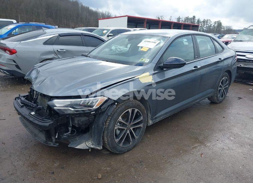 Photo 2 of 2024 Volkswagen Jetta 1.5T SPORT (VIN 3VWBM7BU7RM083570)