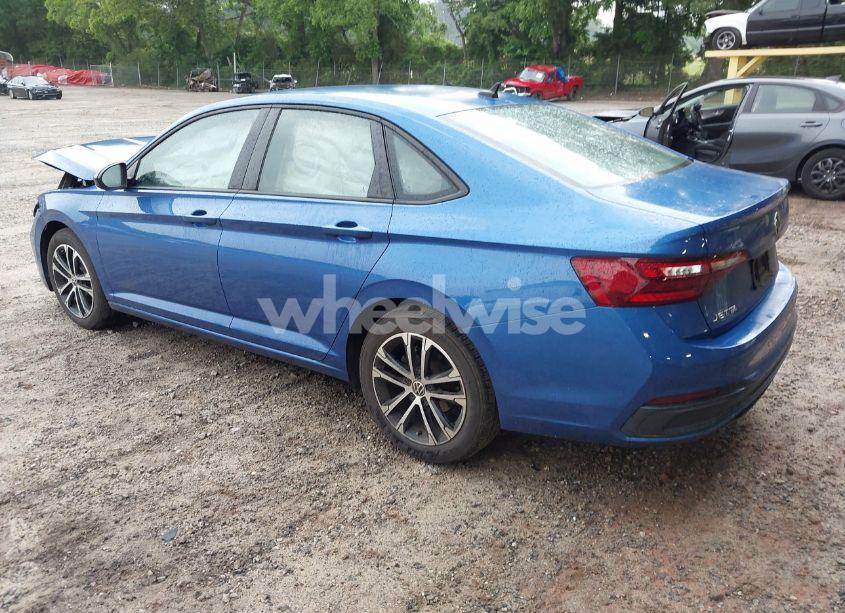 Photo 3 of 2022 Volkswagen Jetta 1.5T SPORT (VIN 3VWBM7BU8NM026837)