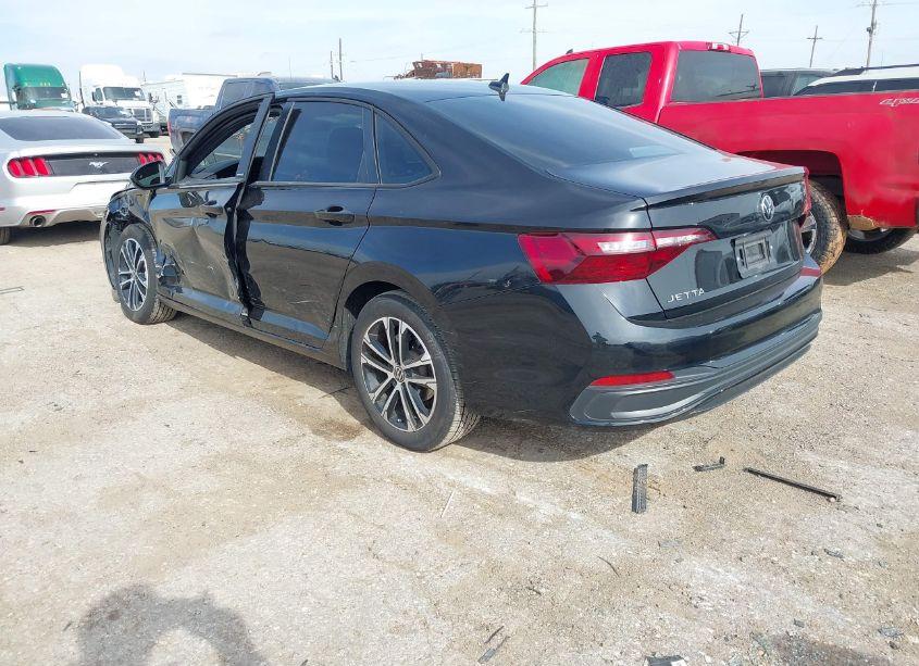 Photo 3 of 2024 Volkswagen Jetta 1.5T SPORT (VIN 3VWBM7BU8RM034314)