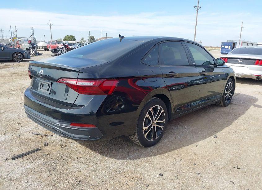 Photo 4 of 2024 Volkswagen Jetta 1.5T SPORT (VIN 3VWBM7BU8RM034314)