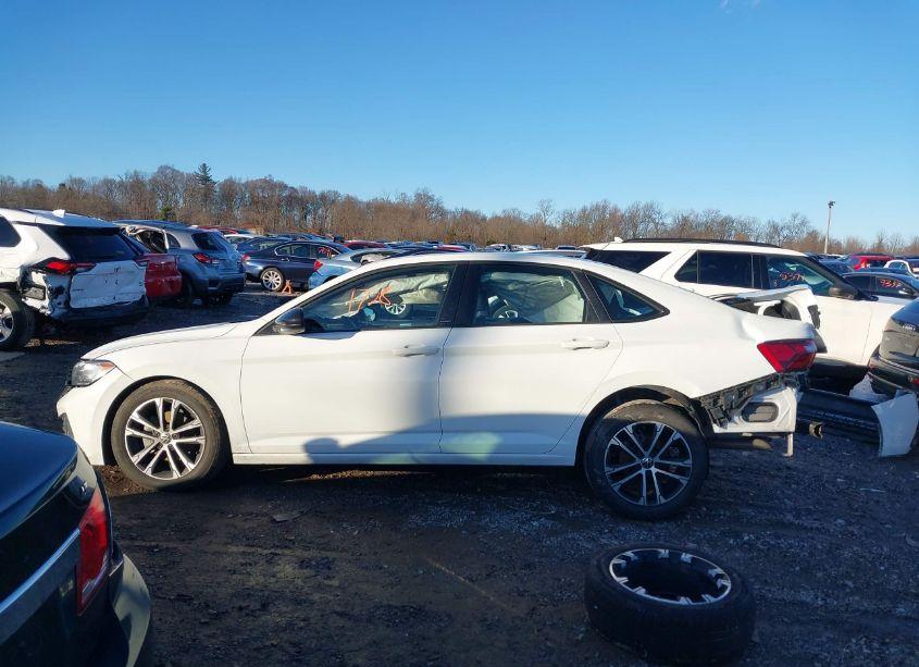 Photo 14 of 2023 Volkswagen Jetta 1.5T SPORT (VIN 3VWBM7BU9PM010861)