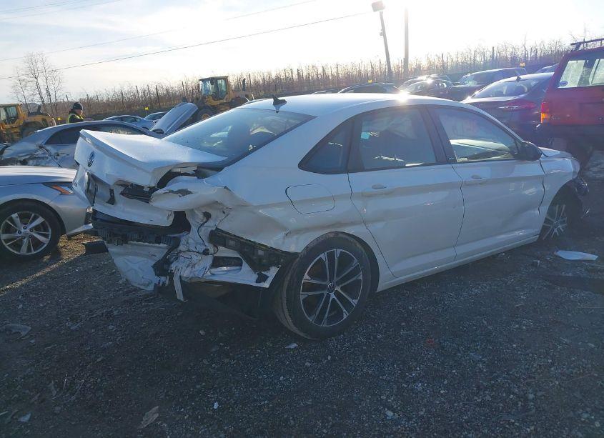 Photo 4 of 2023 Volkswagen Jetta 1.5T SPORT (VIN 3VWBM7BU9PM010861)