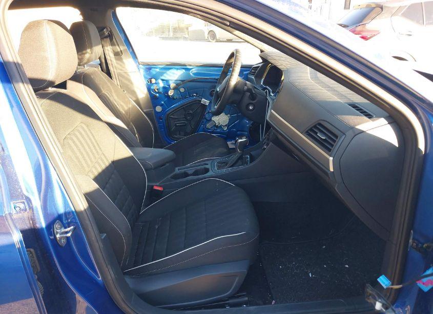 Photo 5 of 2024 Volkswagen Jetta 1.5T SPORT (VIN 3VWBM7BU9RM065362)