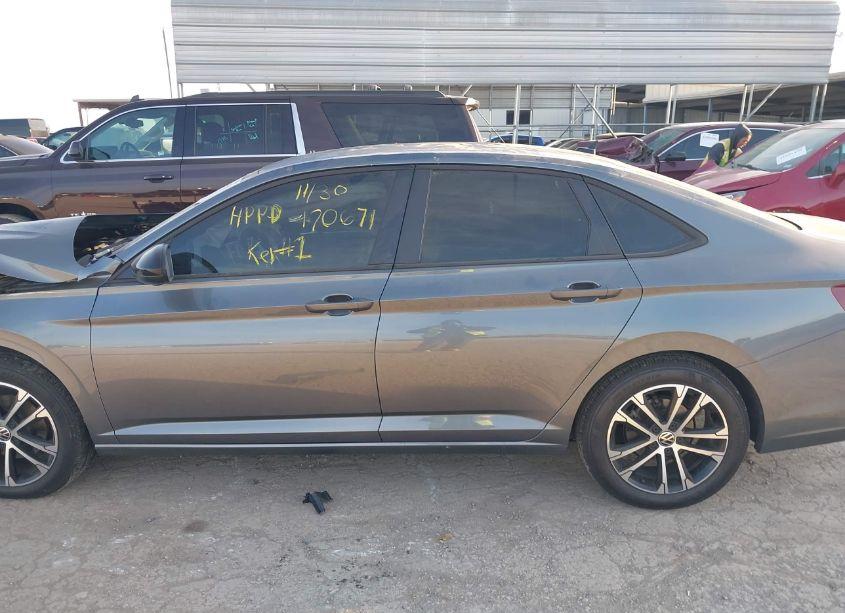 Photo 15 of 2022 Volkswagen Jetta 1.5T SPORT (VIN 3VWBM7BUXNM034020)