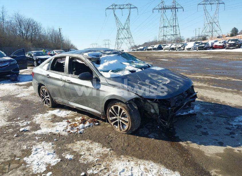 2024 Volkswagen Jetta 1.5T SPORT (VIN 3VWBM7BUXRM009088) main photo