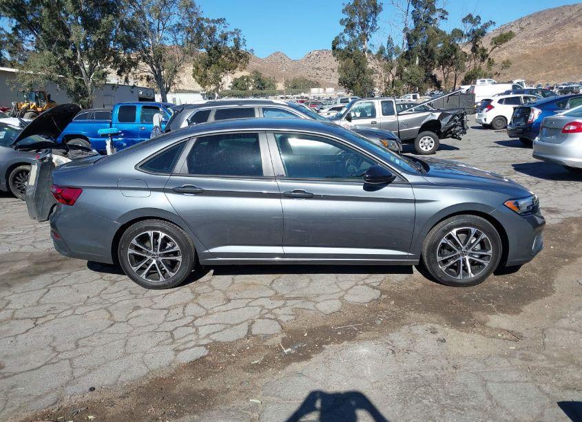 Photo 13 of 2024 Volkswagen Jetta 1.5T SPORT (VIN 3VWBM7BUXRM089217)