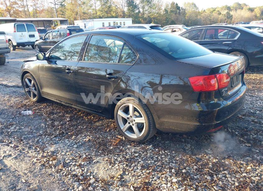 Photo 3 of 2012 Volkswagen Jetta 2.5L SE (VIN 3VWBP7AJ3CM338852)