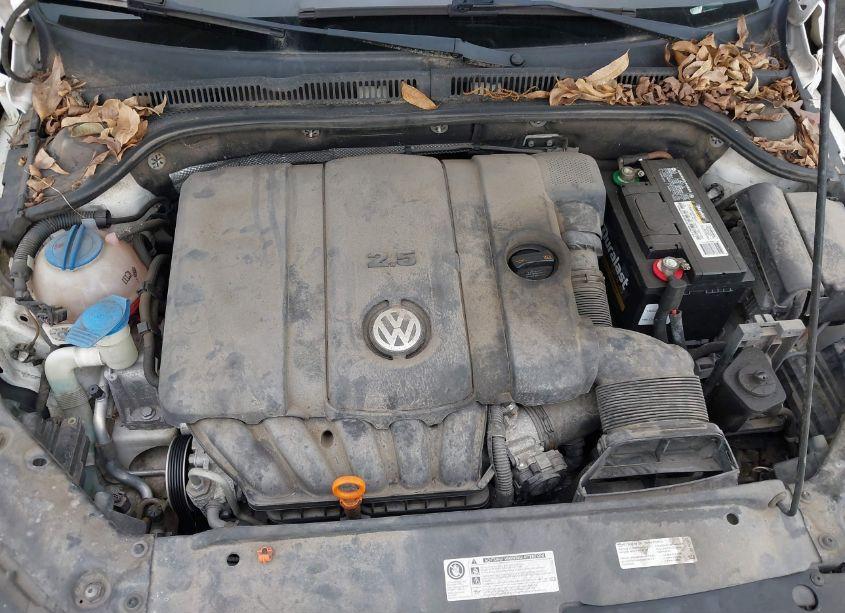 Photo 10 of 2012 Volkswagen Jetta 2.5L SE (VIN 3VWBP7AJ3CM359331)