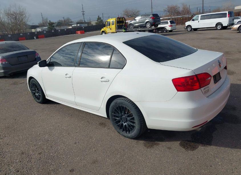 Photo 3 of 2012 Volkswagen Jetta 2.5L SE (VIN 3VWBP7AJ3CM454536)