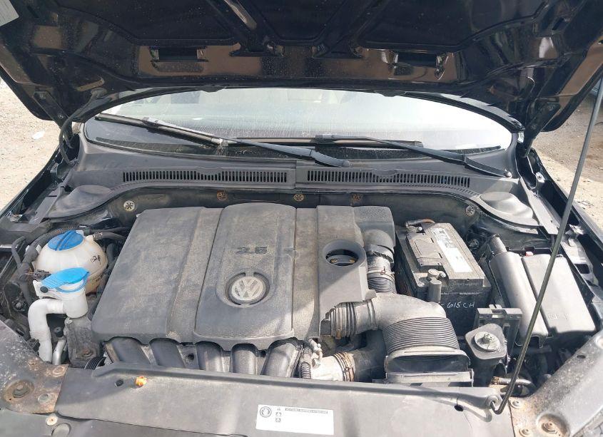 Photo 10 of 2012 Volkswagen Jetta 2.5L SE (VIN 3VWBP7AJ4CM319985)