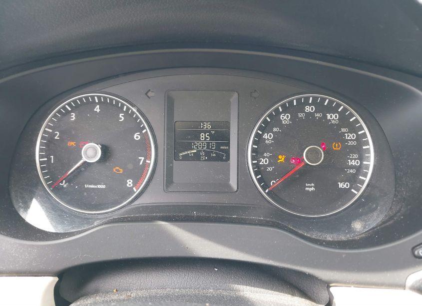 Photo 7 of 2012 Volkswagen Jetta 2.5L SE (VIN 3VWBP7AJ4CM319985)